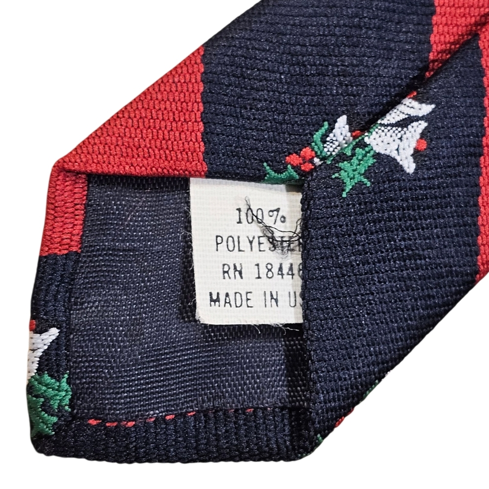 CHRISTMAS TIE - Picture 6 of 11